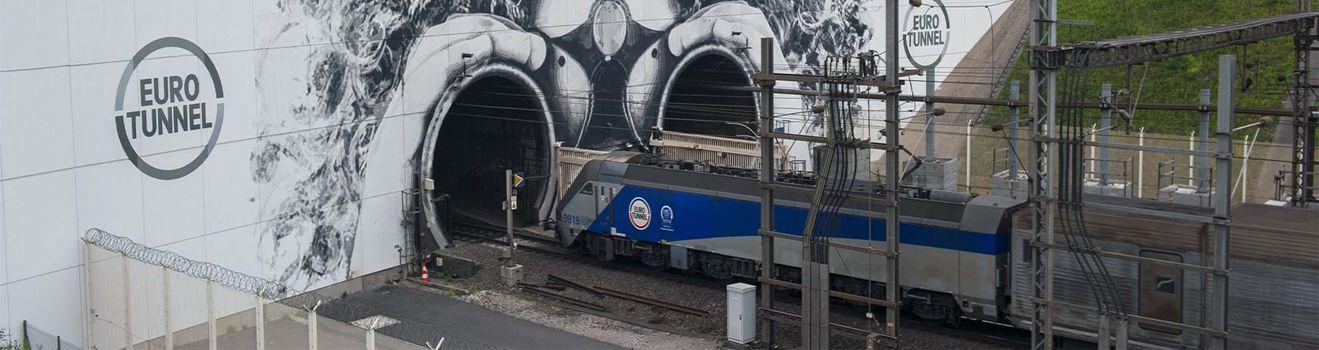 Crossing the channel, Channel Tunnel 