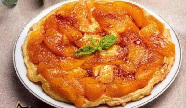 Easy Spanish Apple Tart Recipe