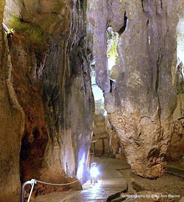 Caves to visit on the Costa Blanca, Benidoloig caves