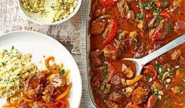 Spanish lamb with sherry, honey & peppers