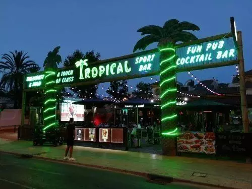 Bars in Benidorm Tropical Sports Bar