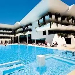 Deloix Aqua Center Hotel