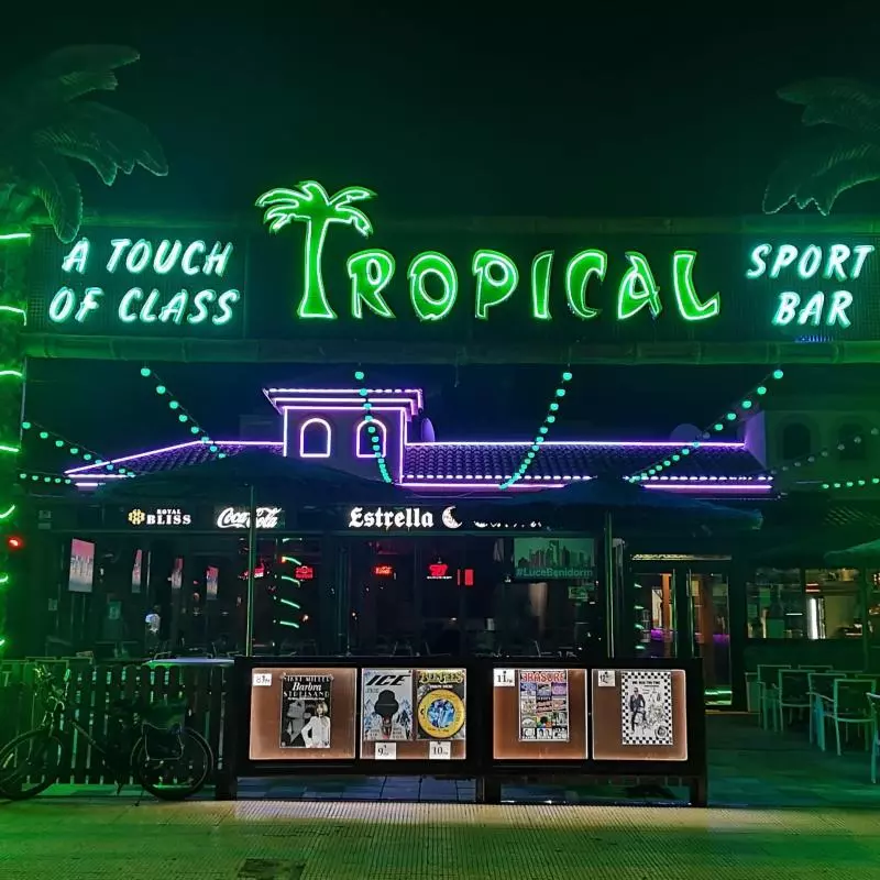 Tropical Bar